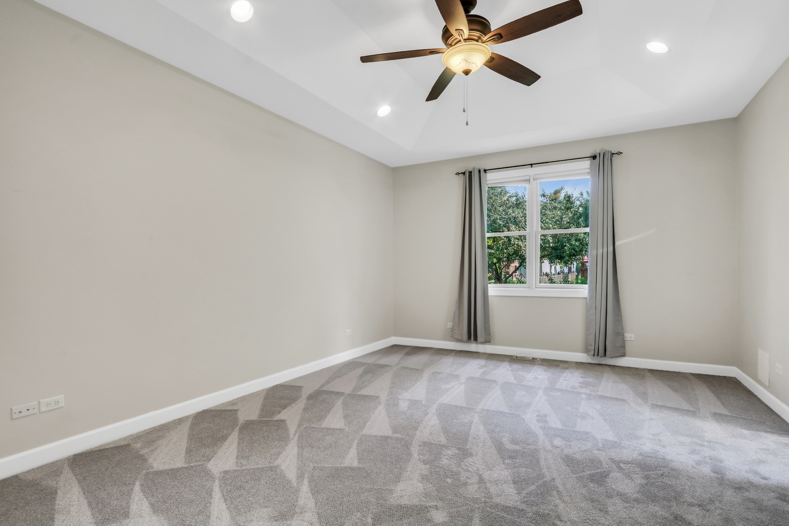 1093 Suffolk Court