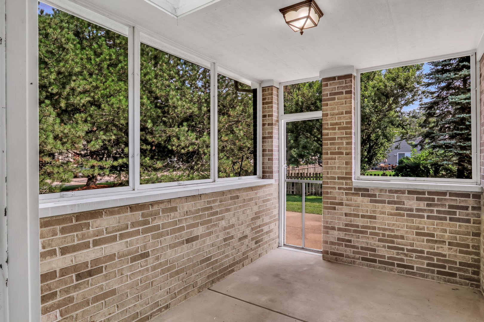 1093 Suffolk Court