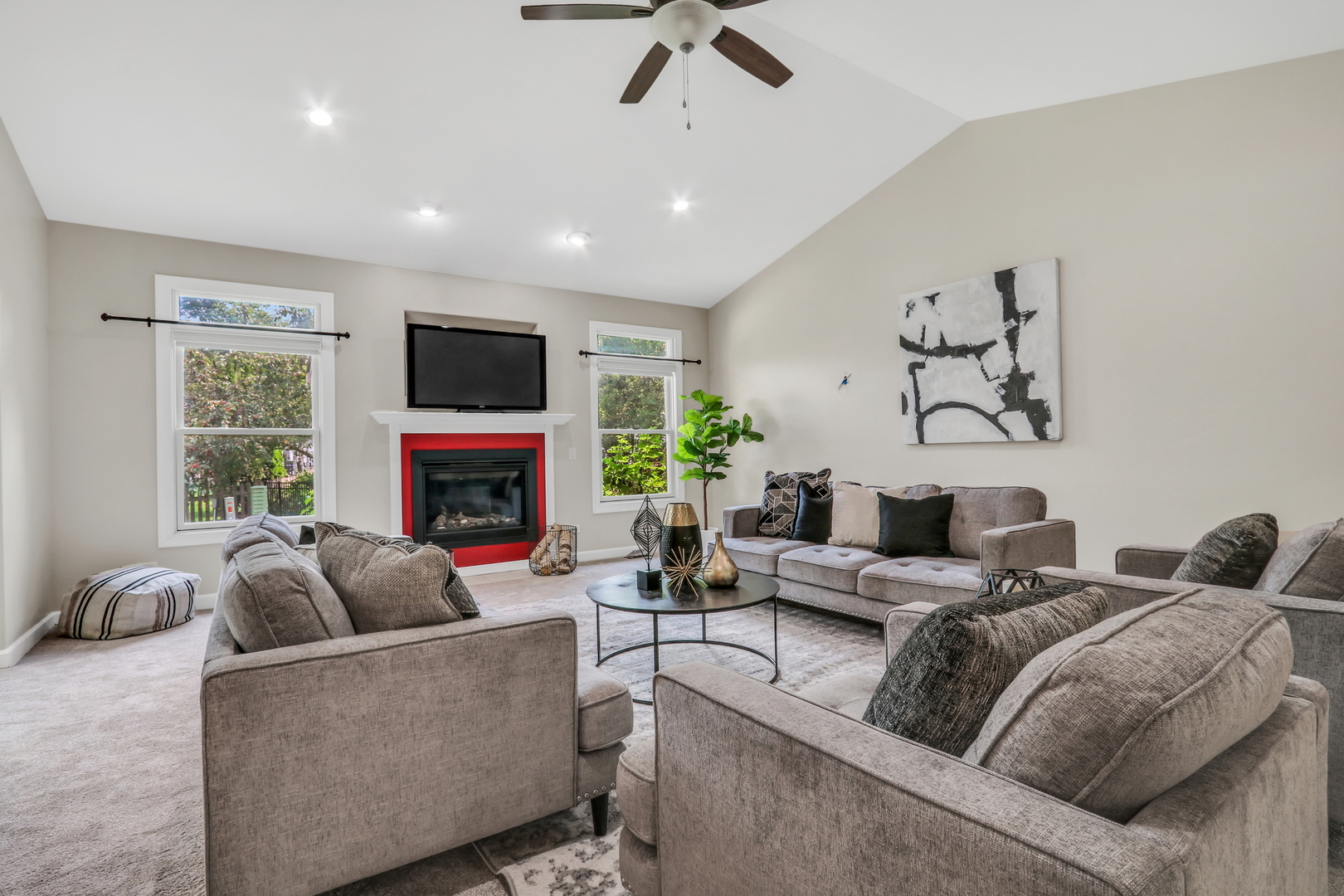 1093 Suffolk Court