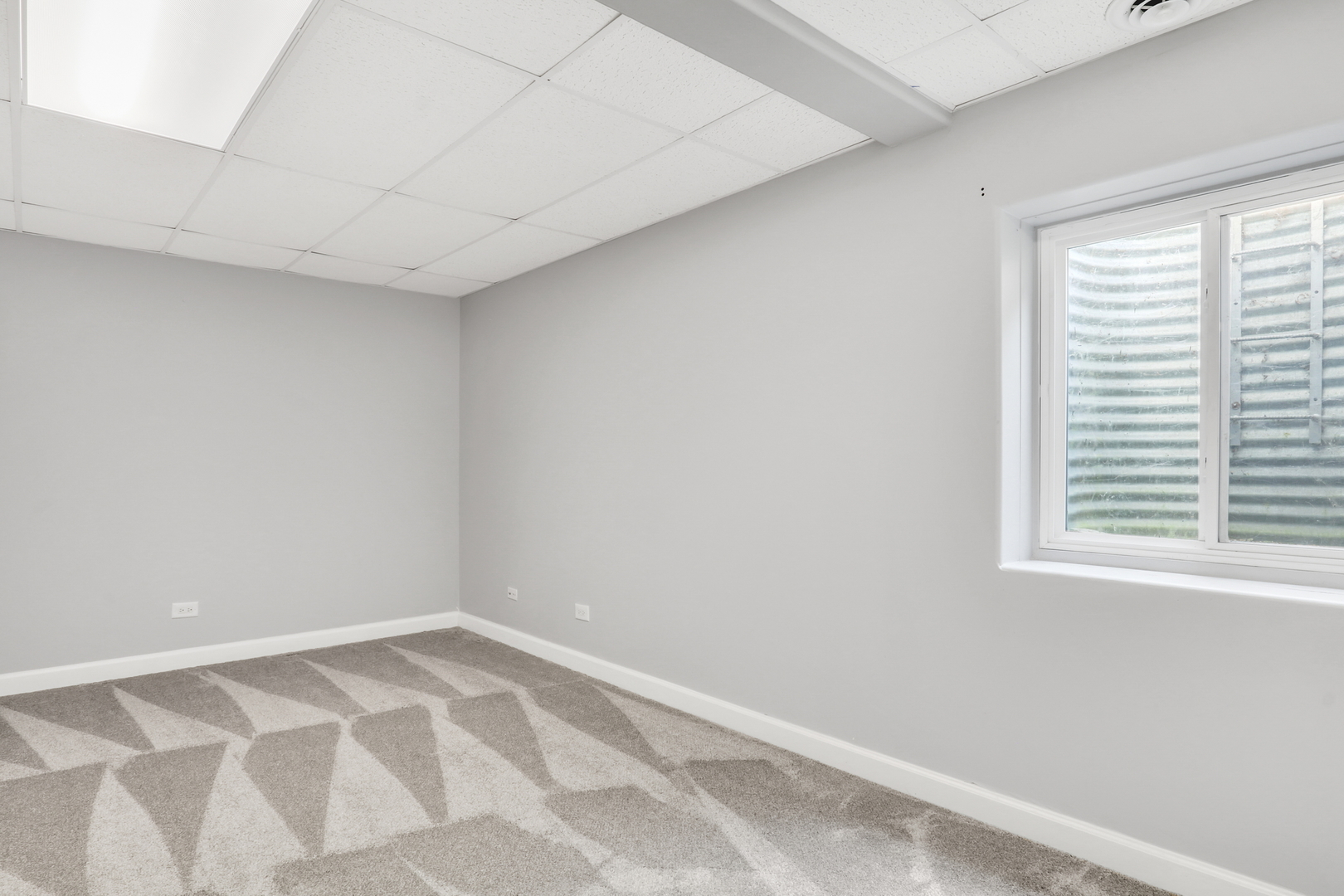 1093 Suffolk Court