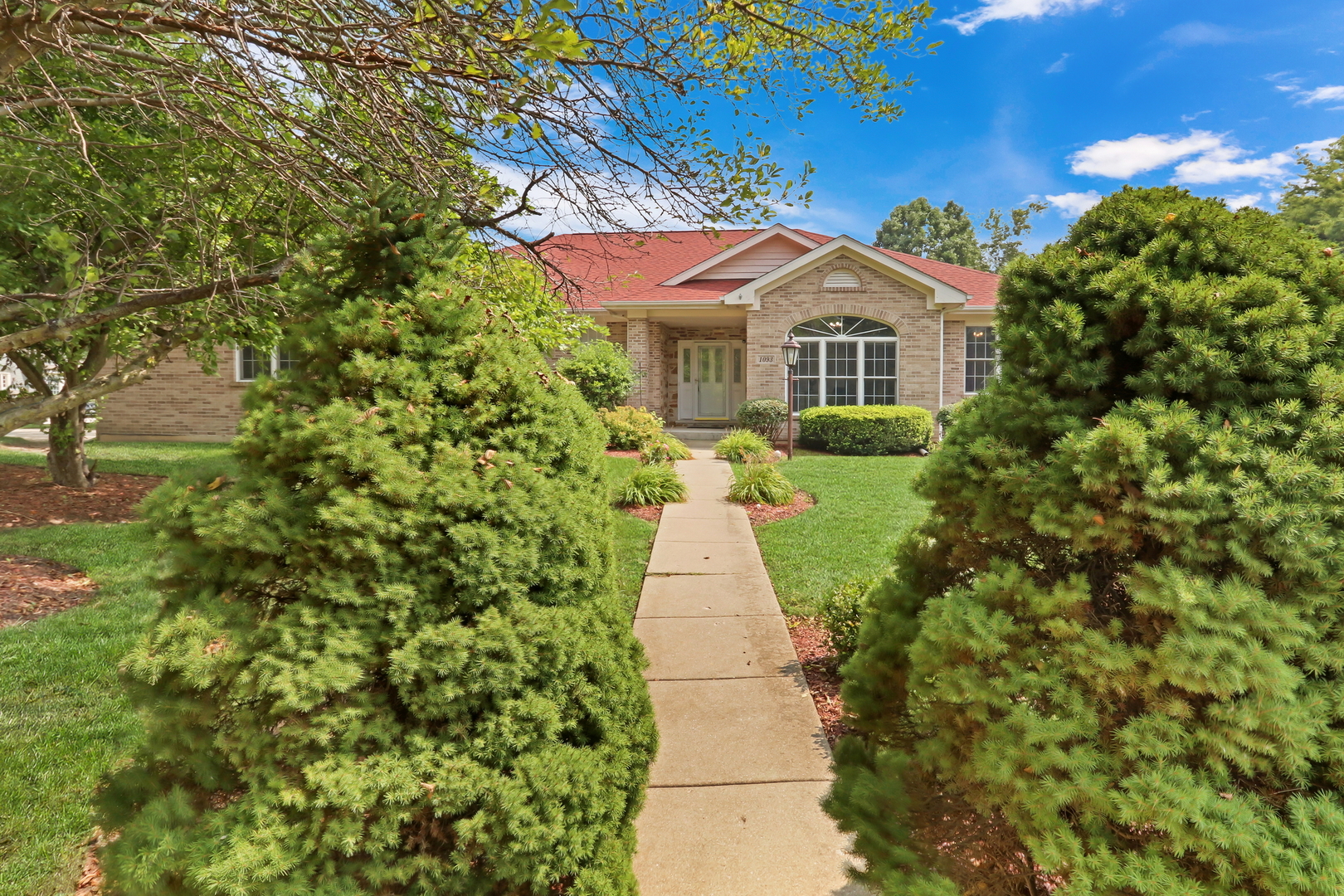 1093 Suffolk Court