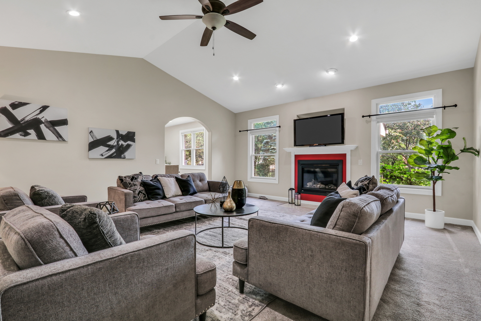 1093 Suffolk Court