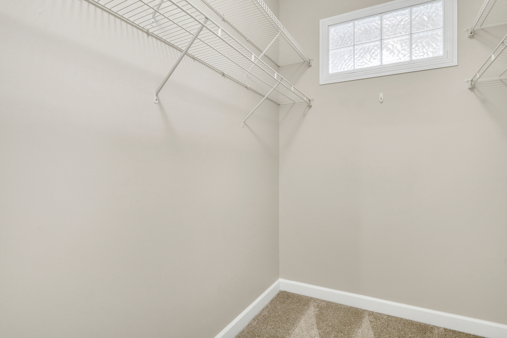 1093 Suffolk Court