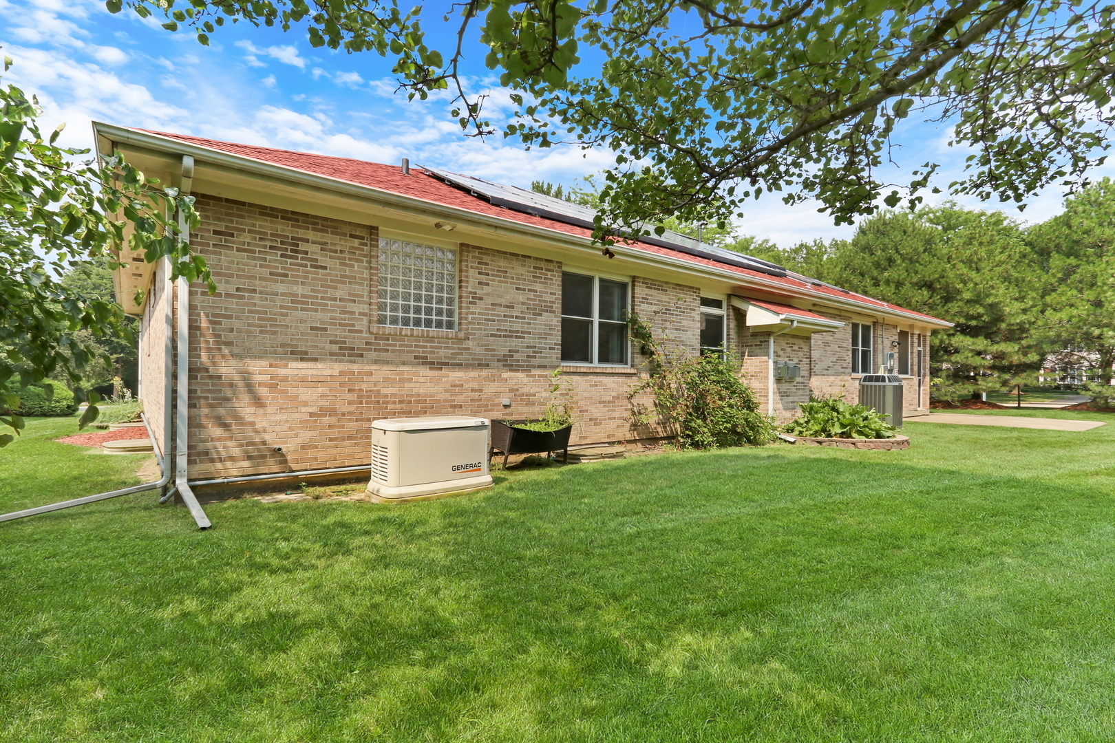 1093 Suffolk Court