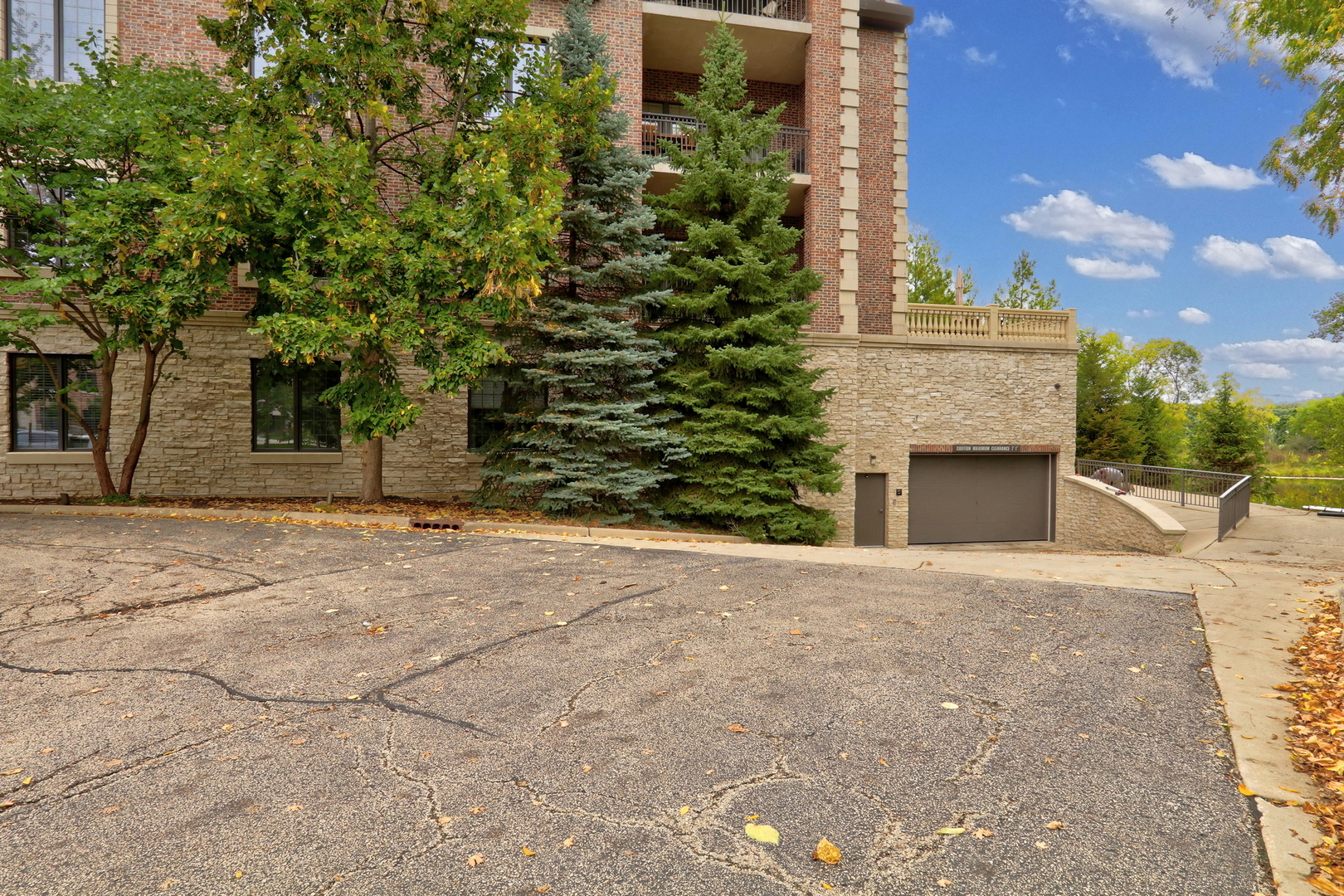 1800 Amberley Court Unit: 110