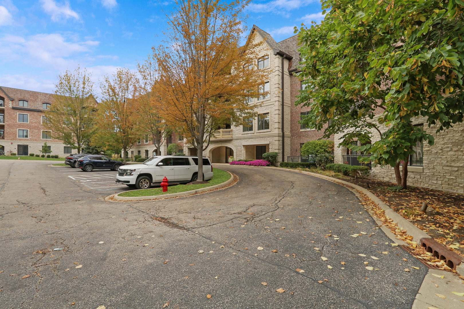 1800 Amberley Court Unit: 110