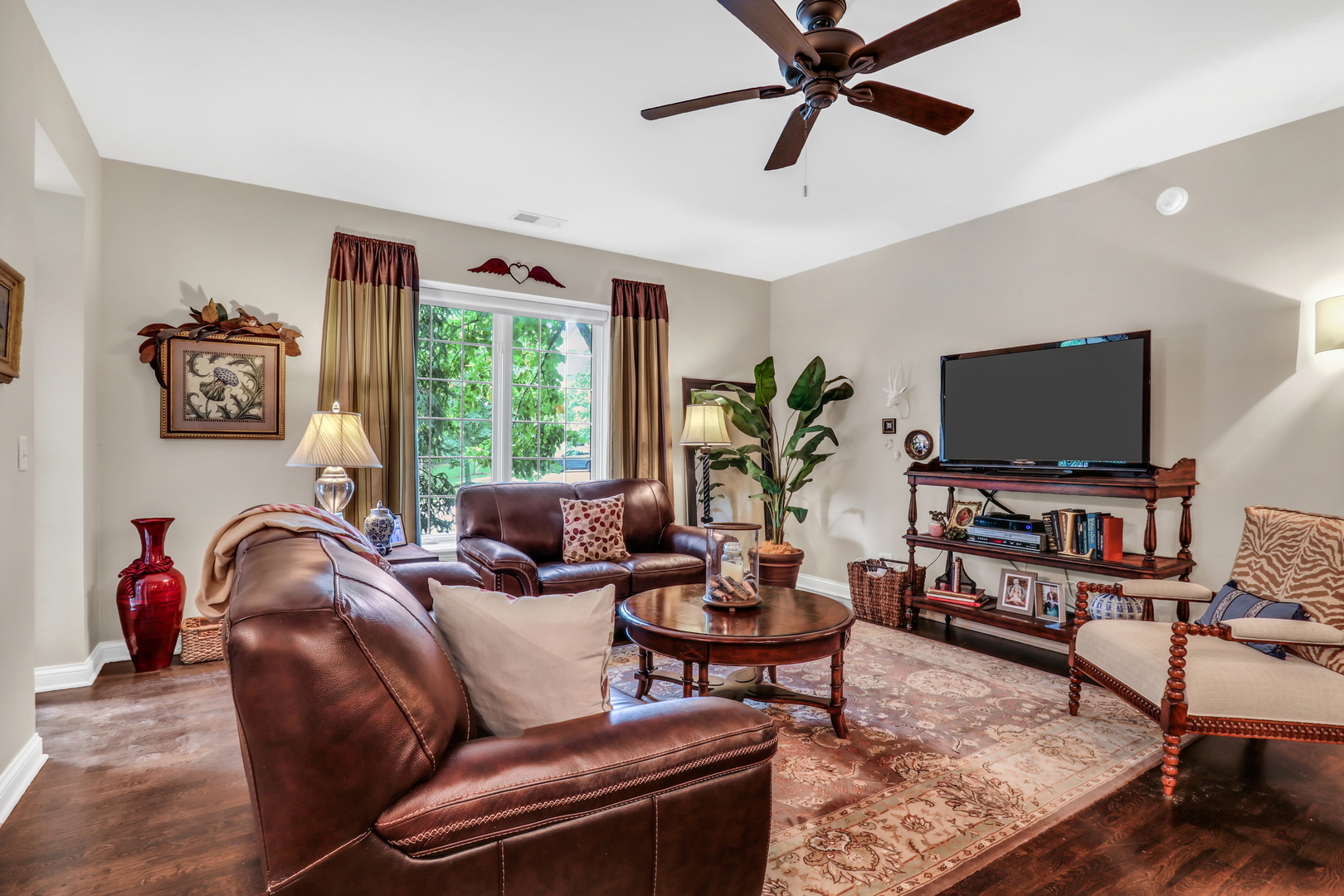 1800 Amberley Court Unit: 110