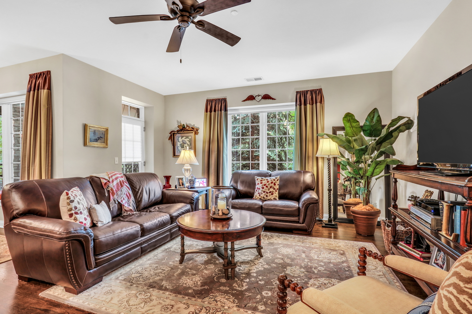 1800 Amberley Court Unit: 110