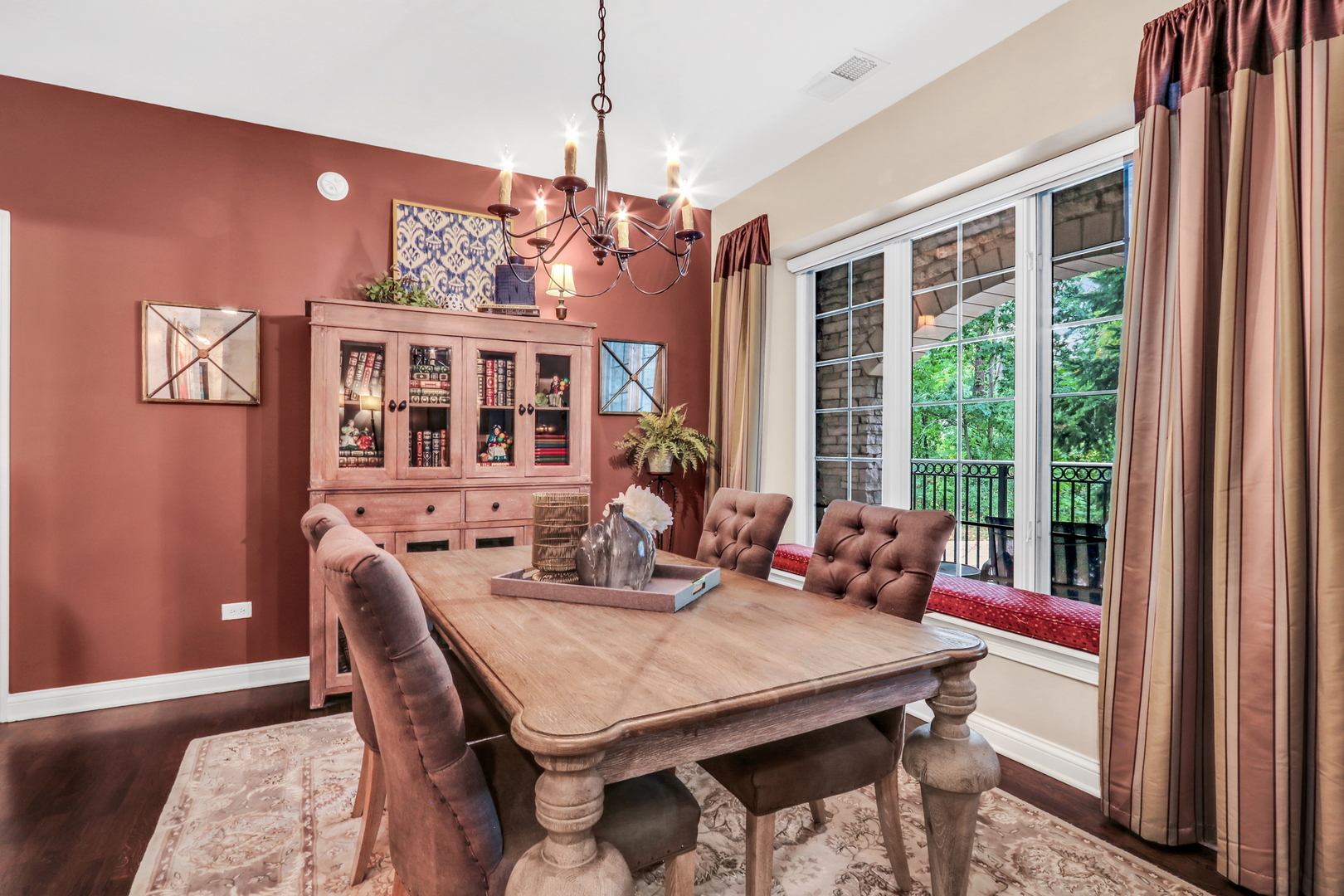 1800 Amberley Court Unit: 110