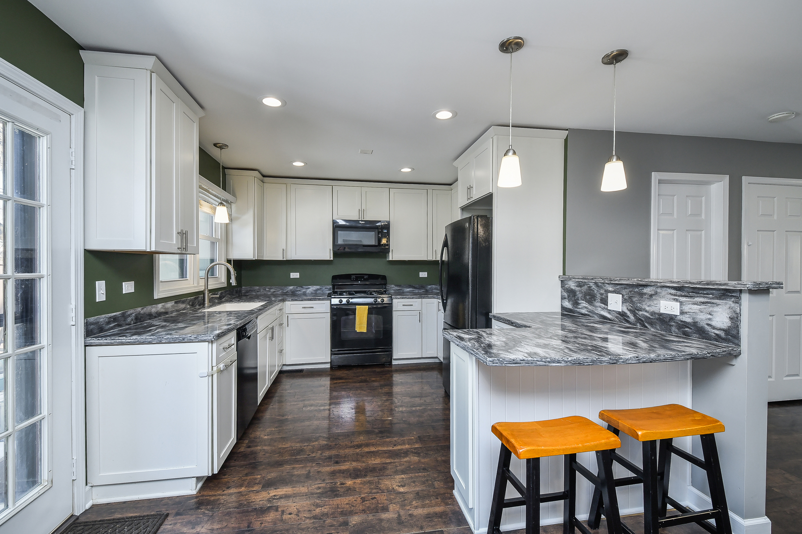 46 White Oak Circle Unit: 46