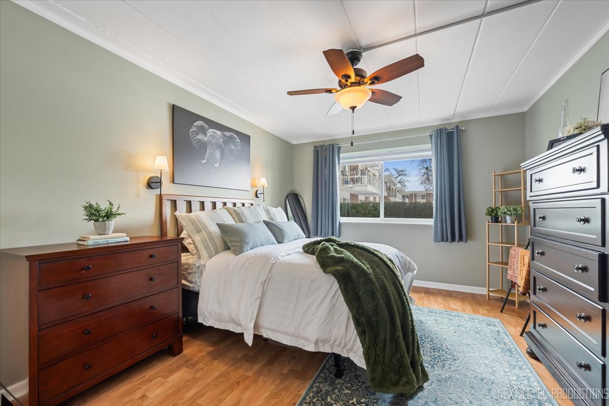 127 N Wolf Road Unit: 60A