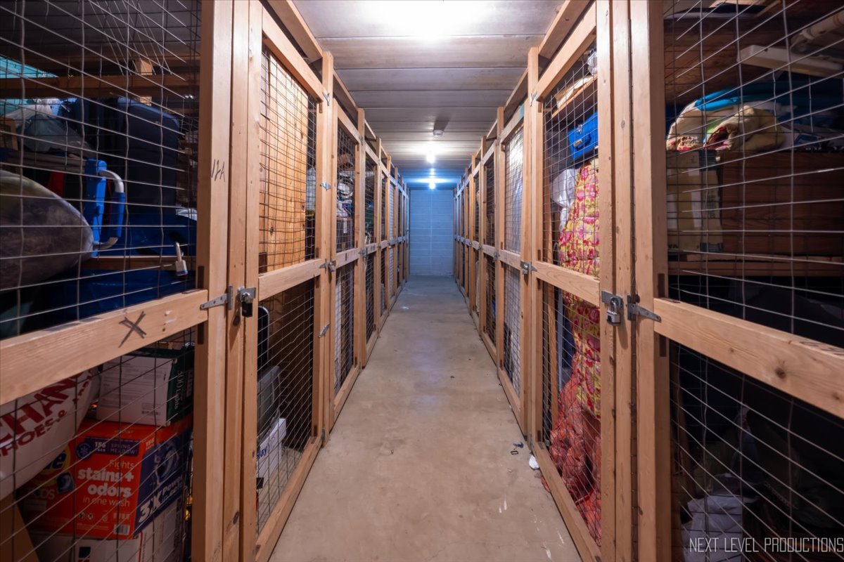 127 N Wolf Road Unit: 60A