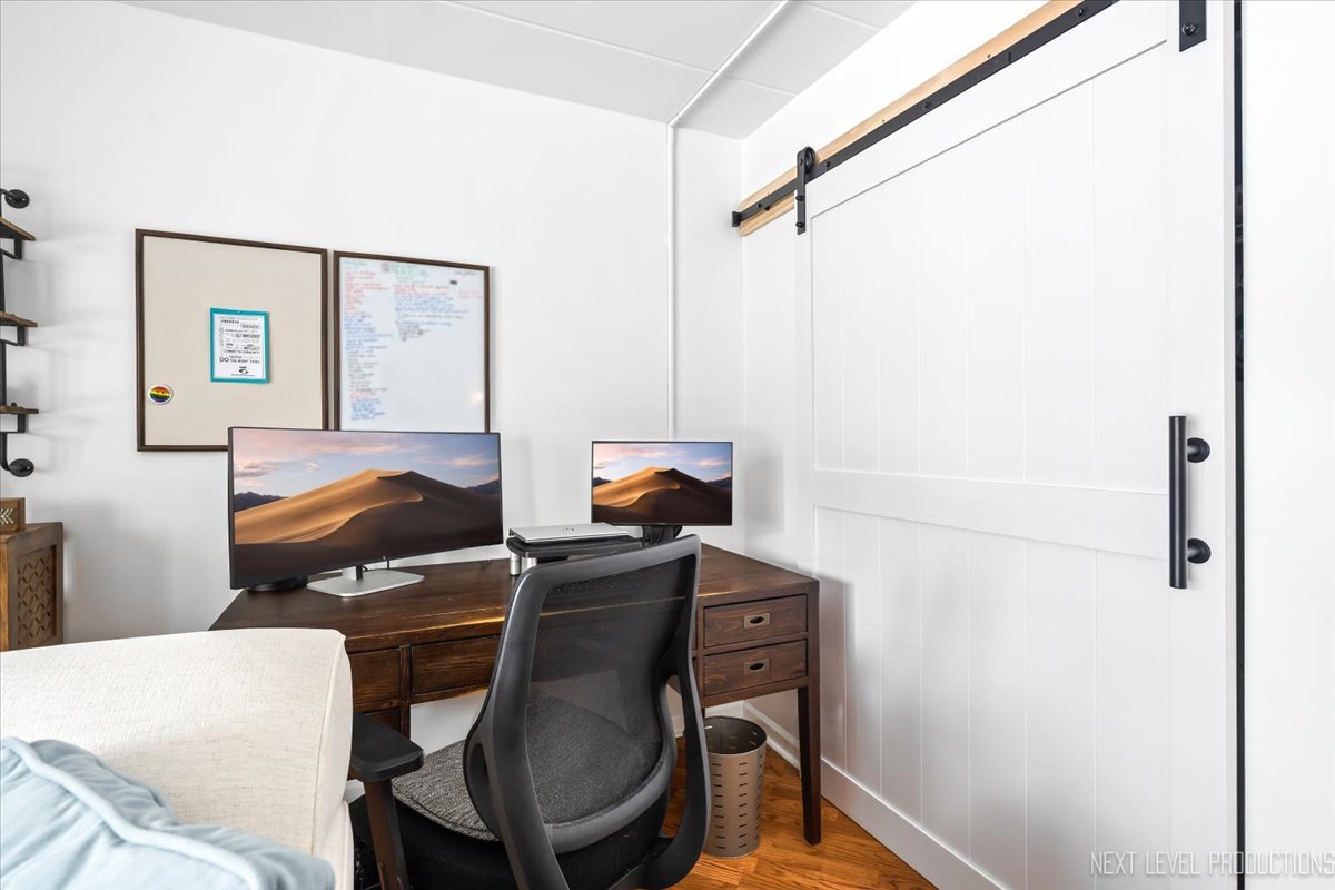 127 N Wolf Road Unit: 60A