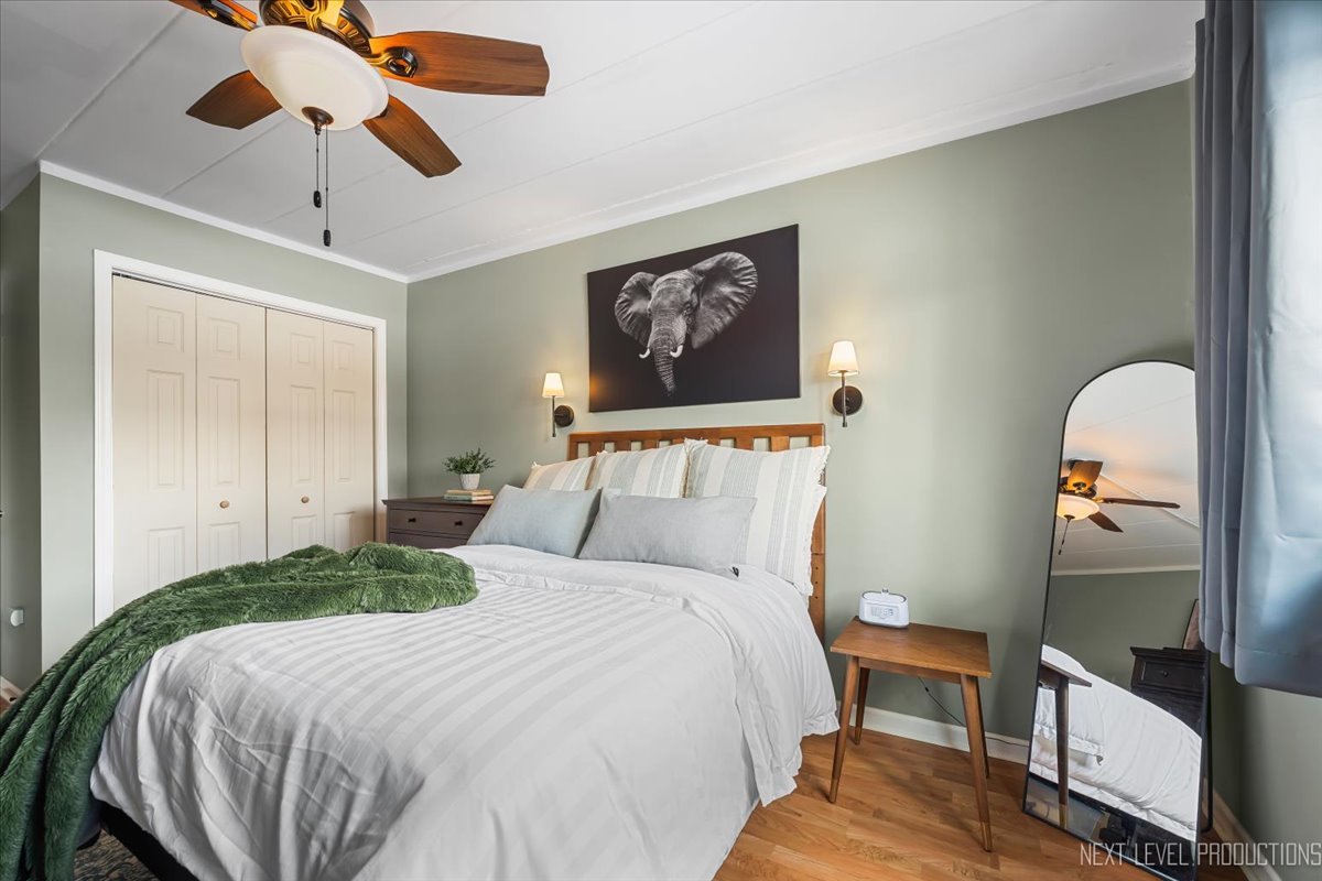 127 N Wolf Road Unit: 60A