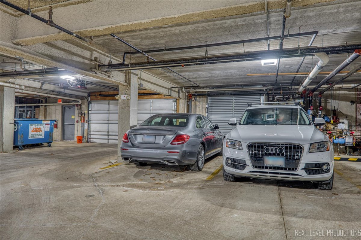 100 N River Lane Unit: 203