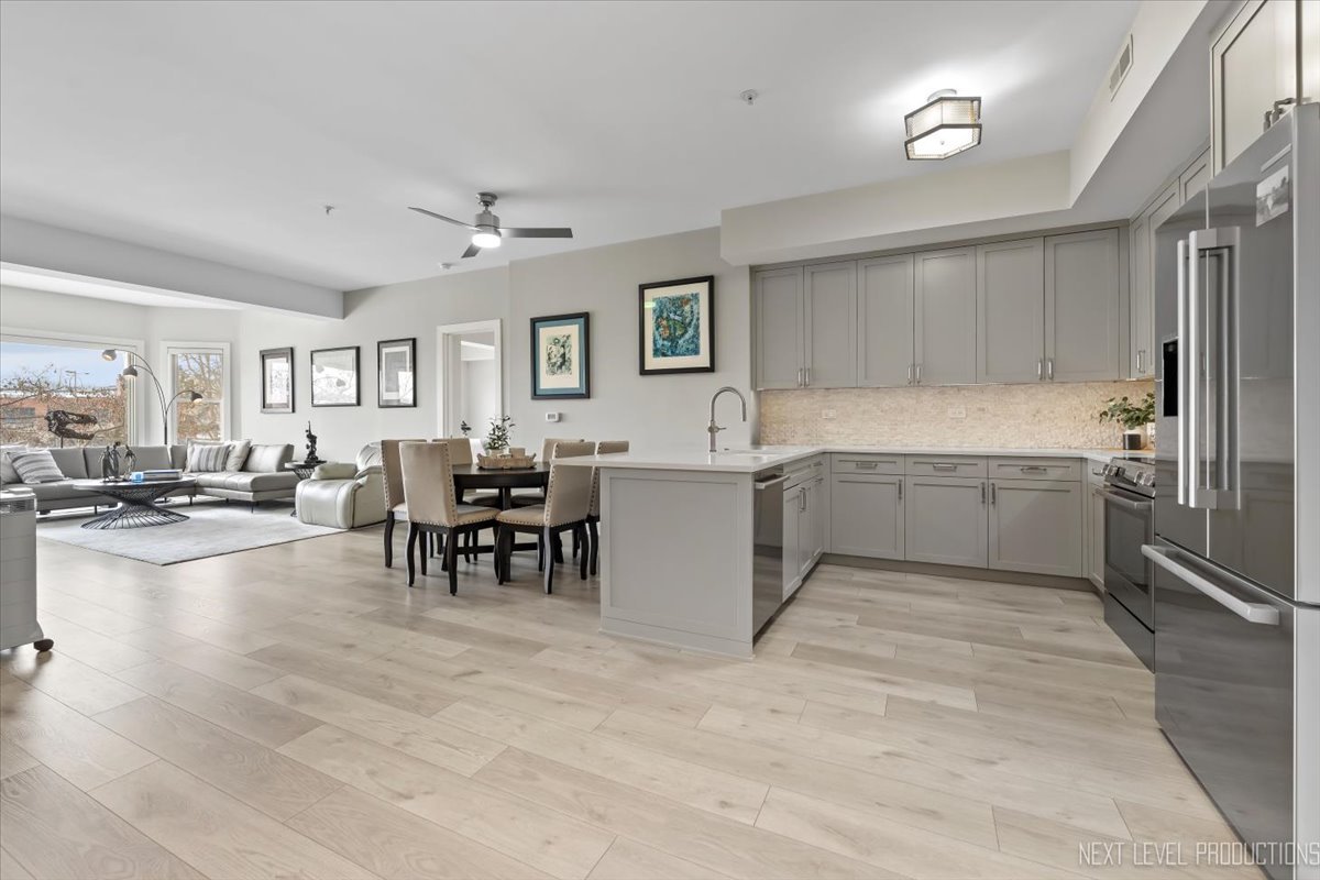 100 N River Lane Unit: 203