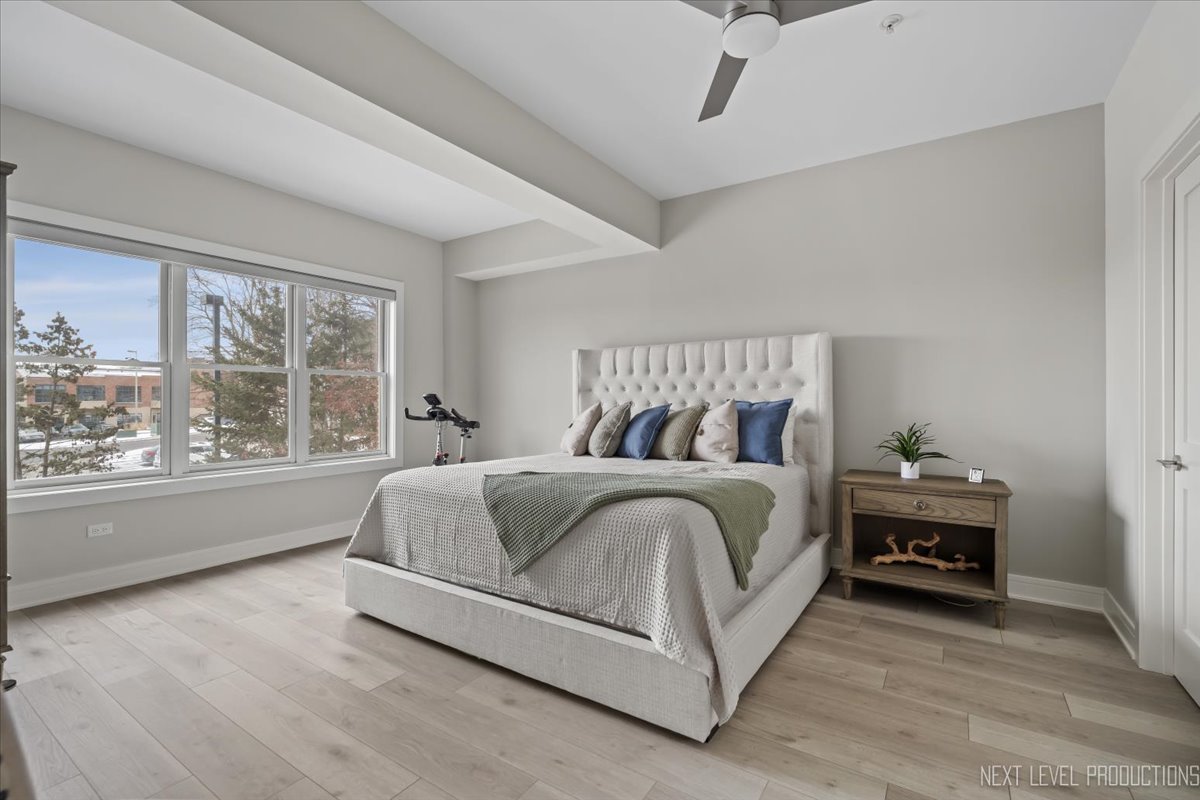 100 N River Lane Unit: 203