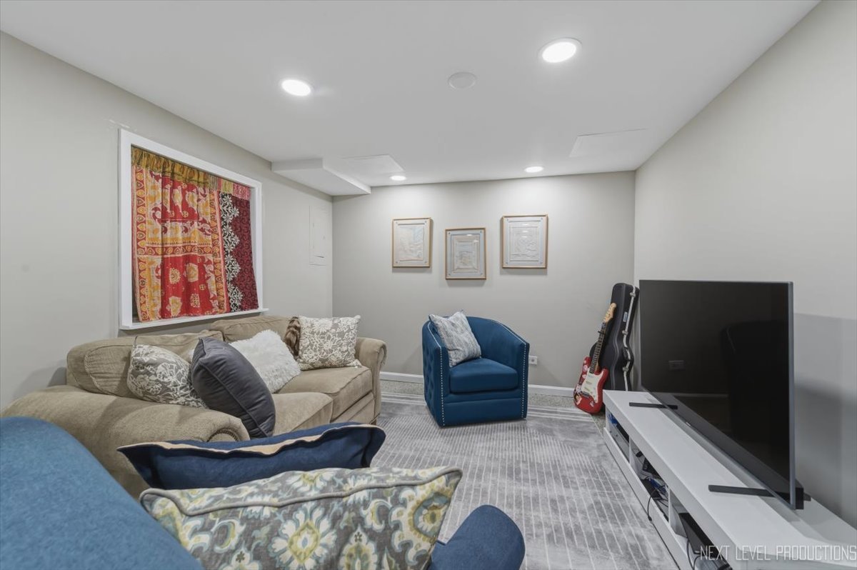 1601 Castbourne Court