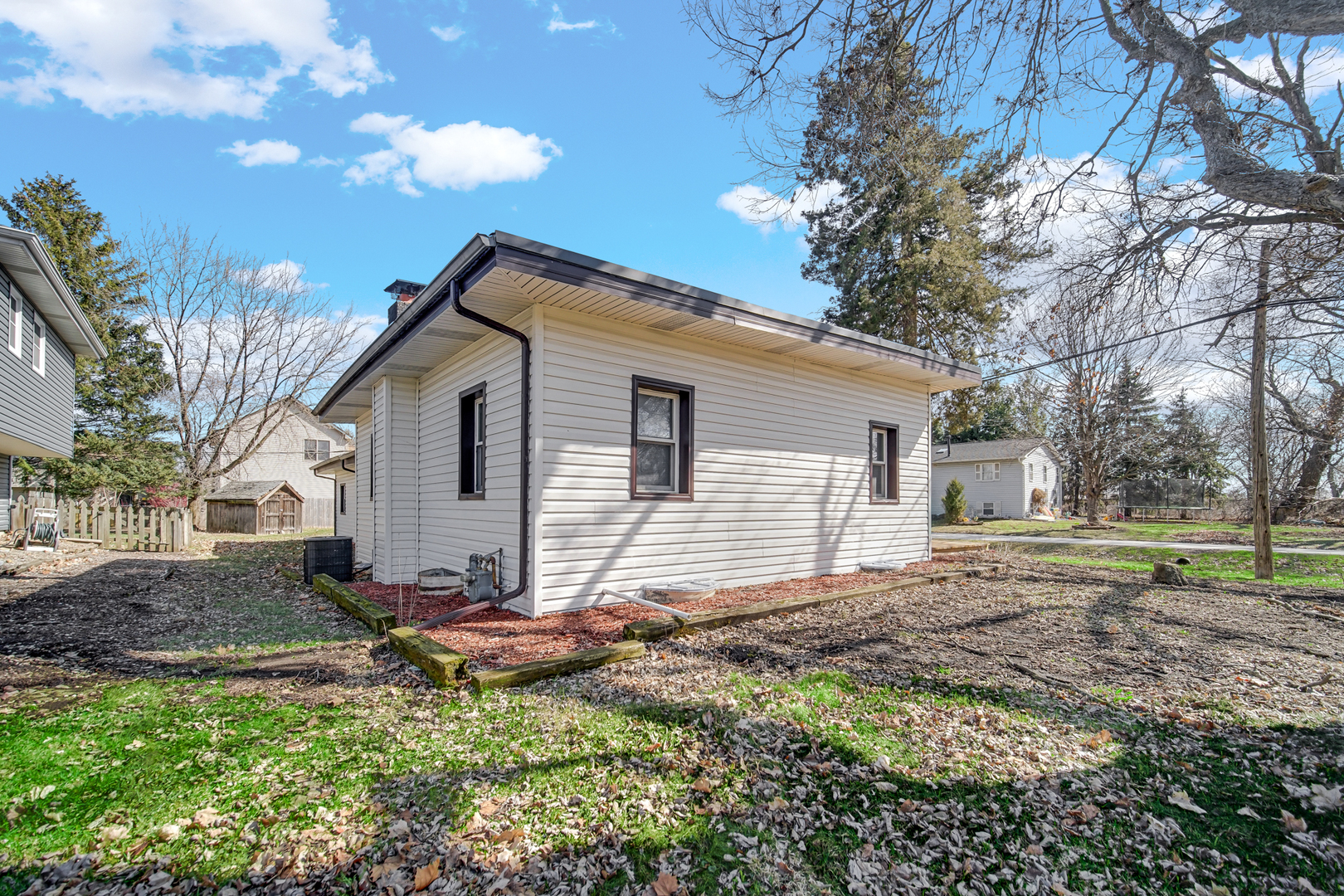 27W726 Central Avenue