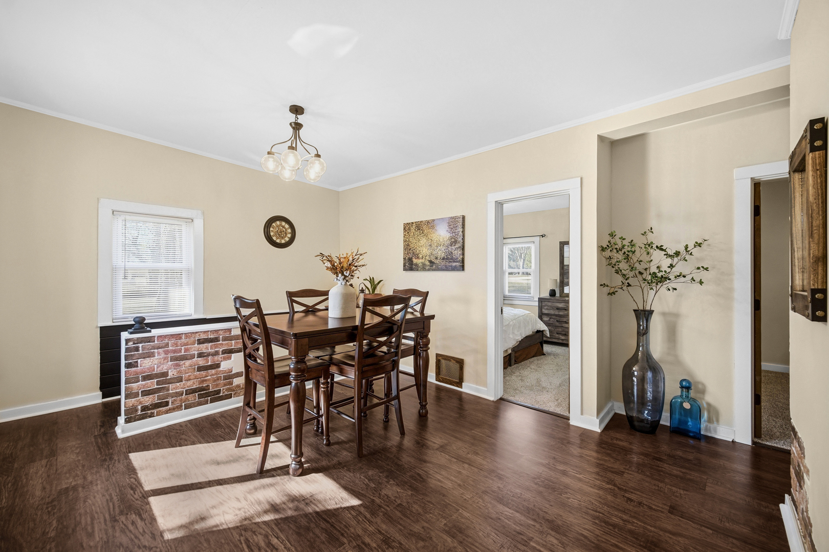 27W726 Central Avenue
