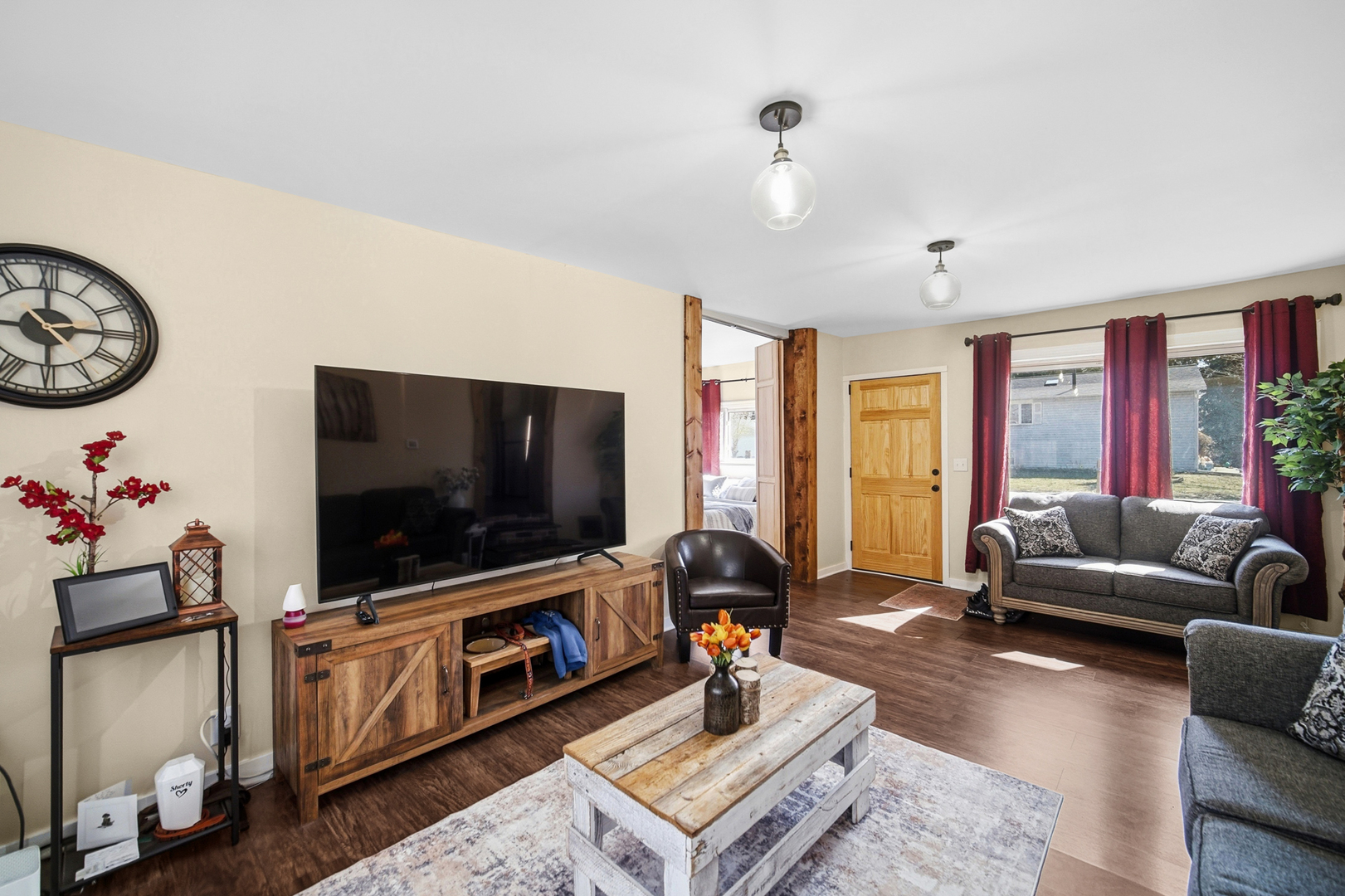 27W726 Central Avenue