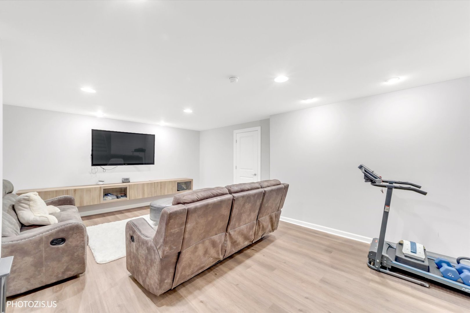 1120 Ashley Lane