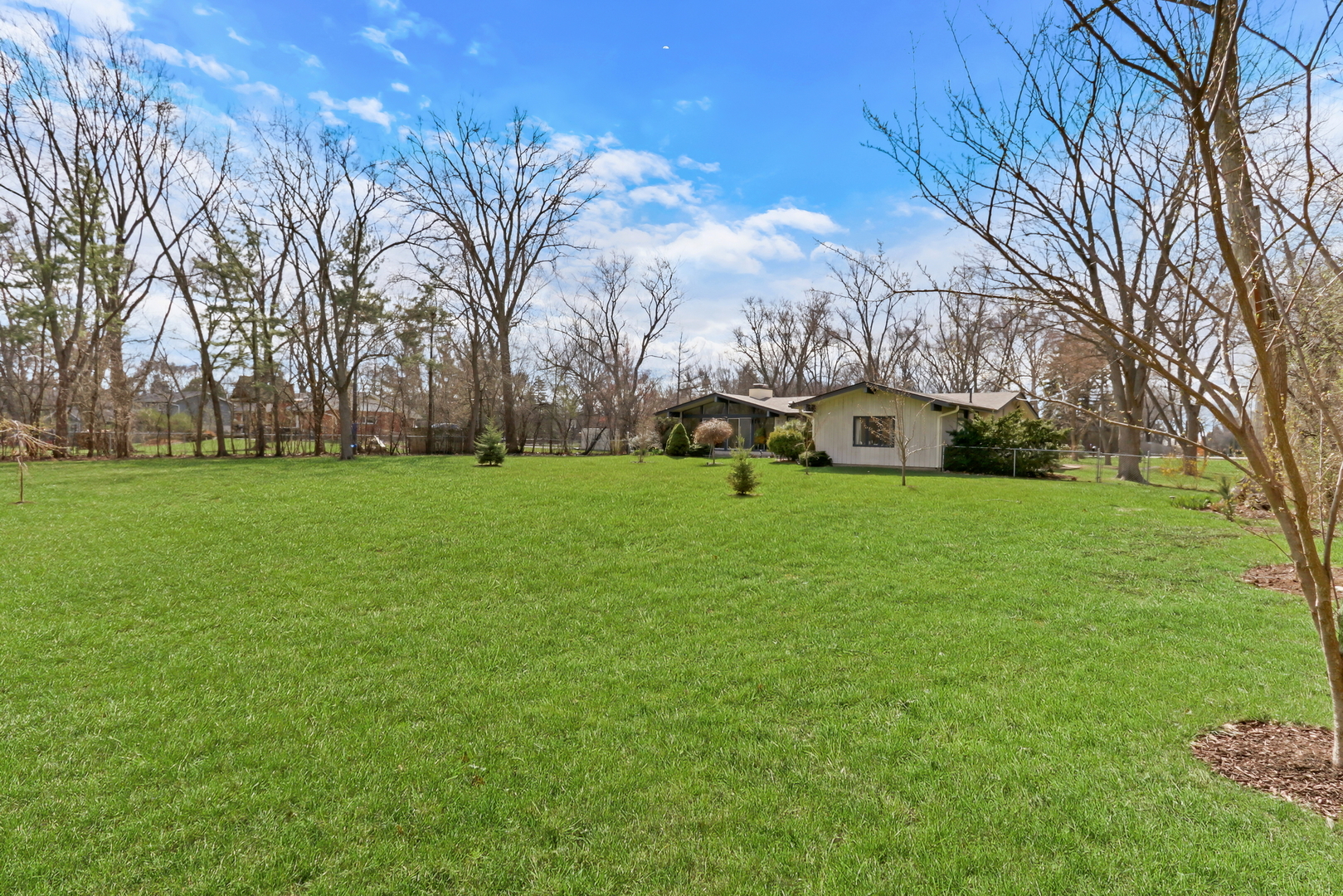 180 Crescent Knoll Drive