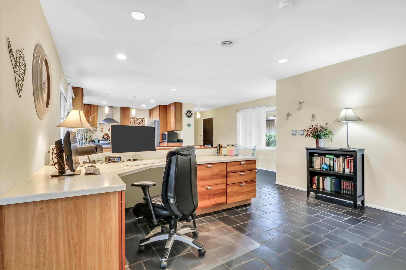 180 Crescent Knoll Drive