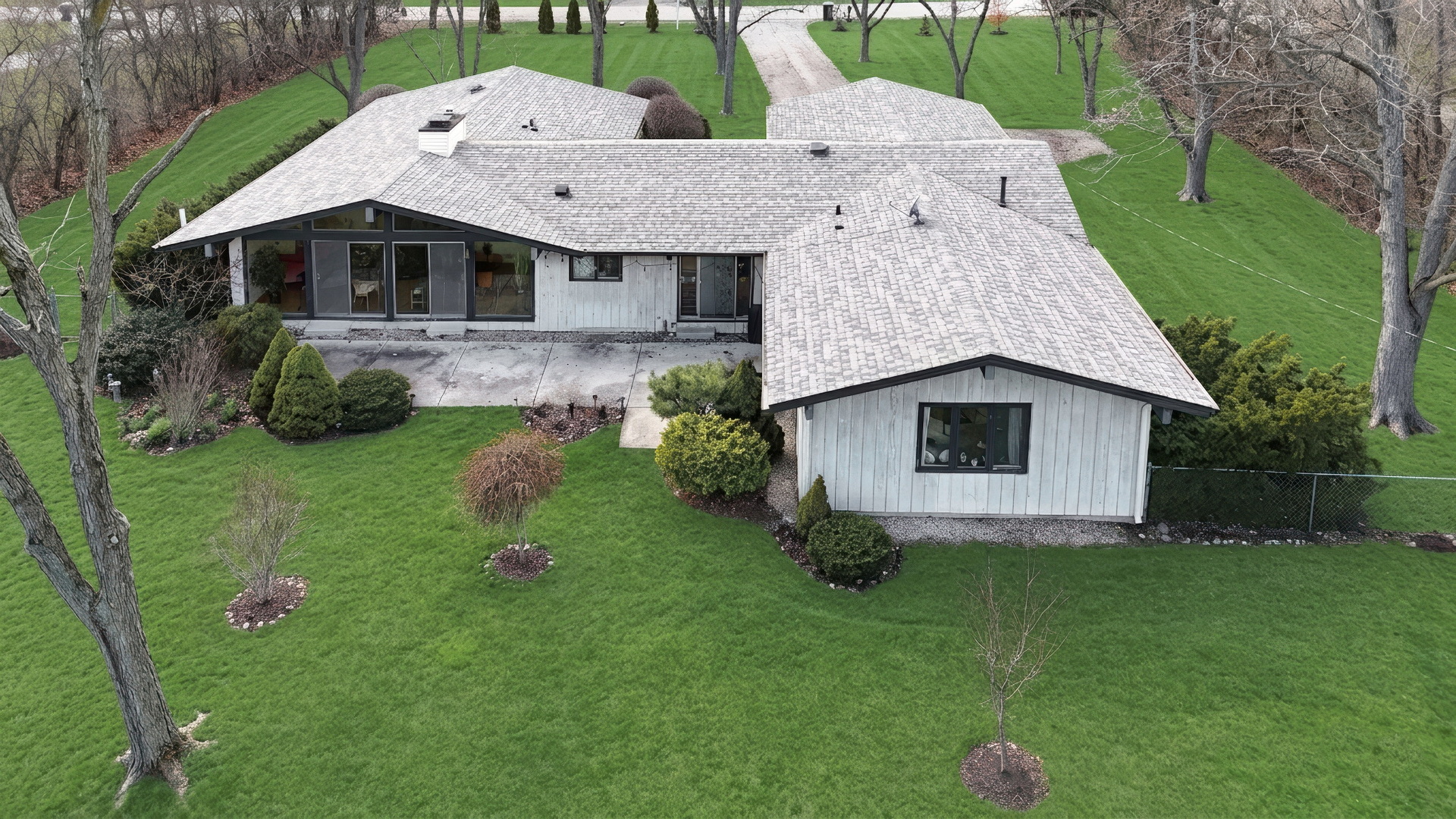 180 Crescent Knoll Drive