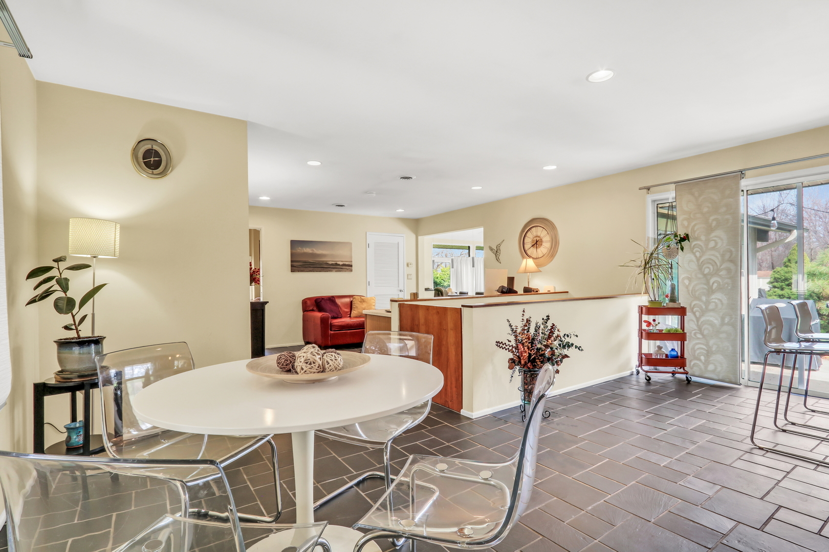 180 Crescent Knoll Drive