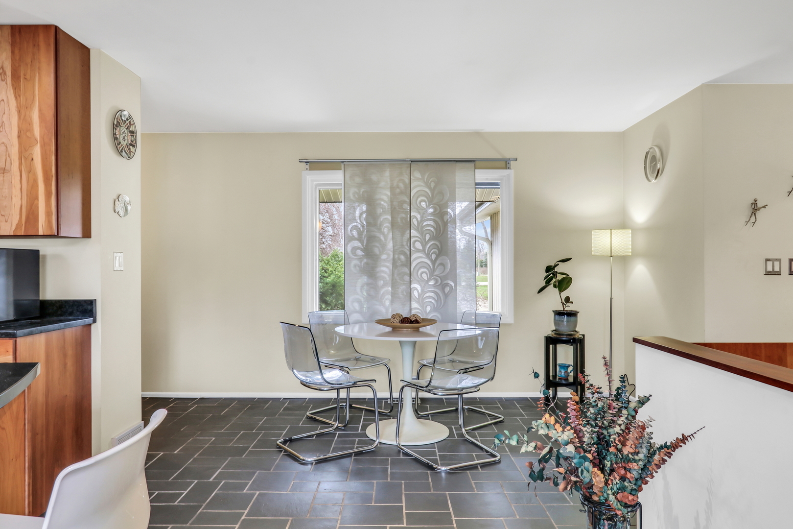 180 Crescent Knoll Drive