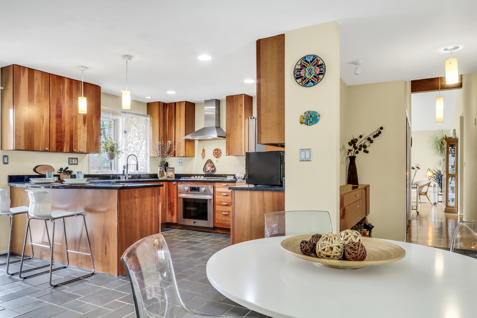 180 Crescent Knoll Drive