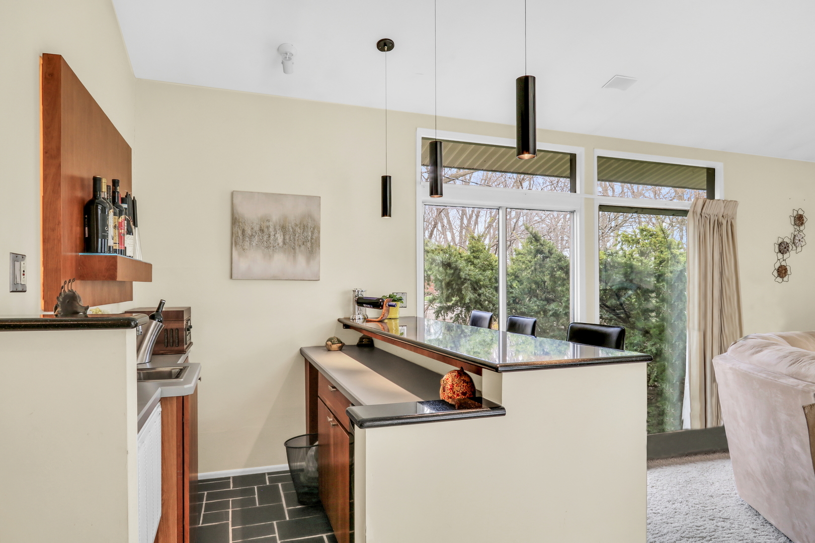 180 Crescent Knoll Drive