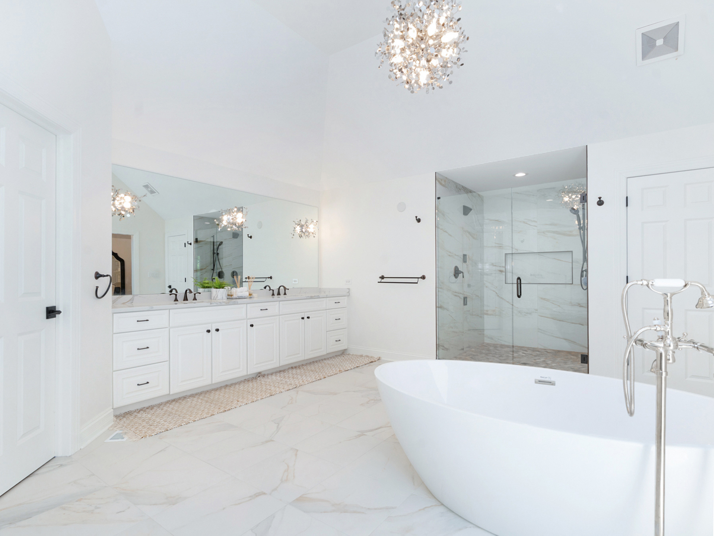 135 Settlers Drive