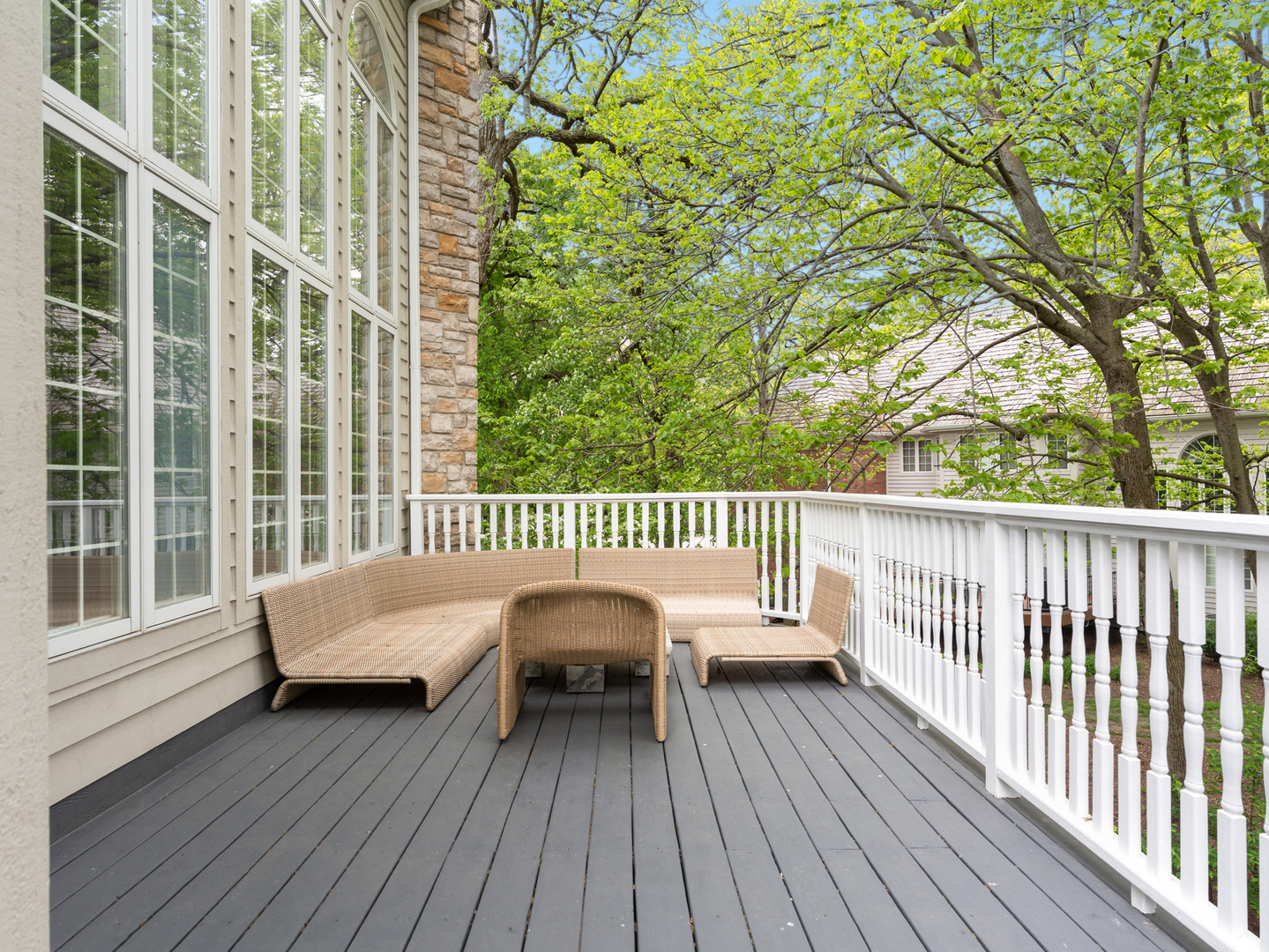 135 Settlers Drive