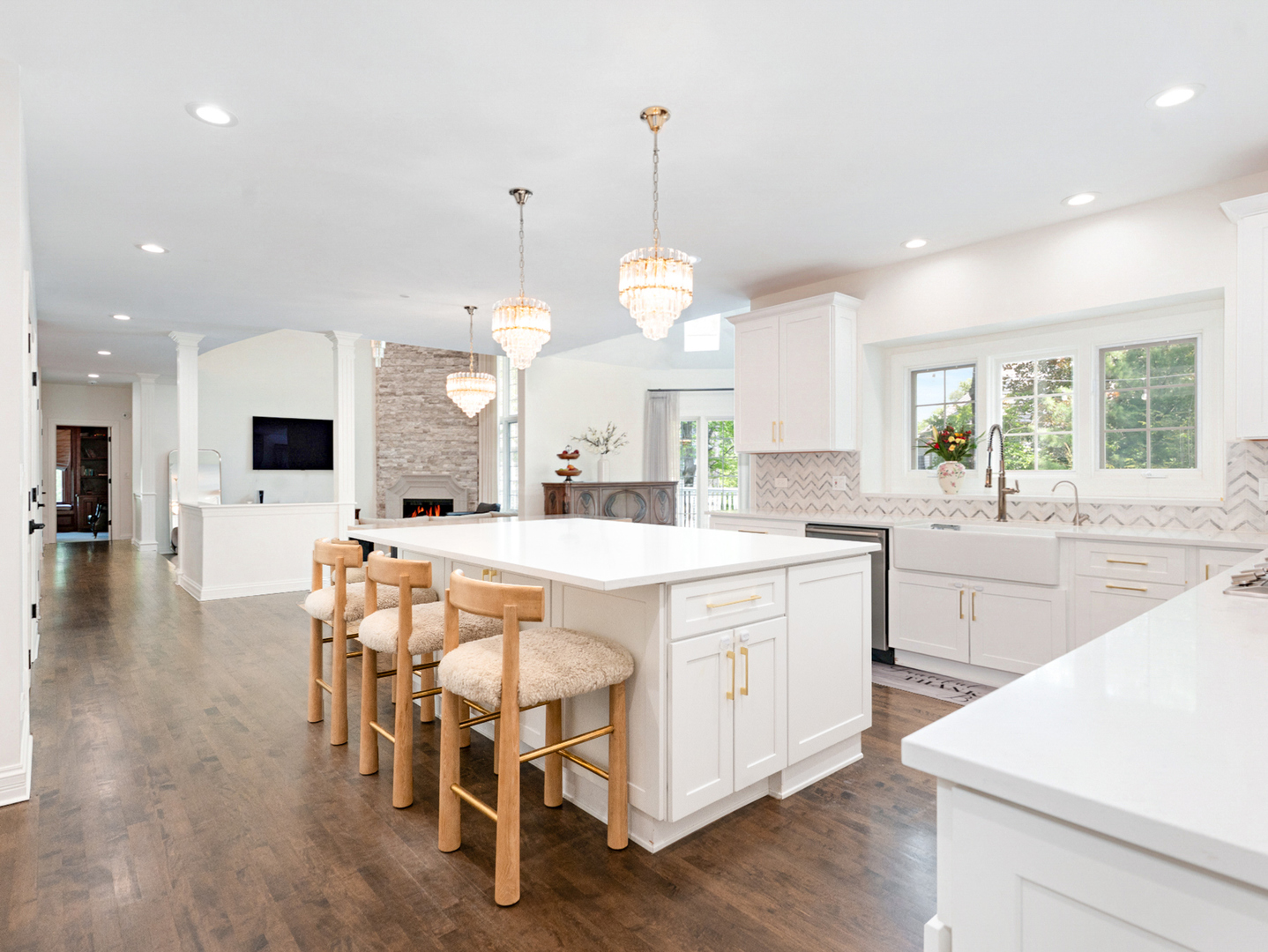 135 Settlers Drive
