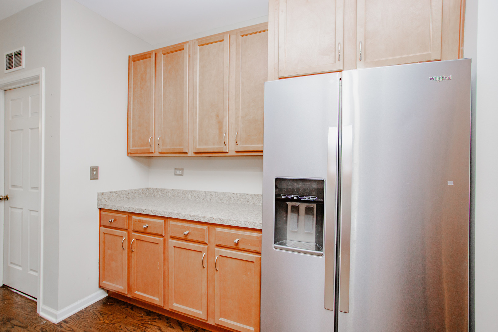 1208 WAVERLY Drive Unit: 1208