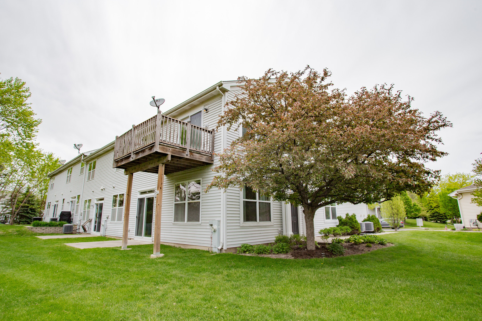 1208 WAVERLY Drive Unit: 1208