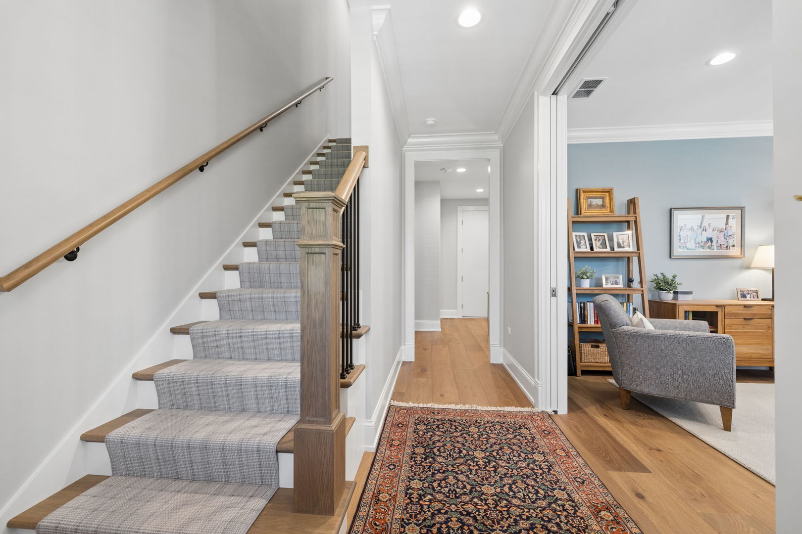 469 Aurora Avenue Unit: 469