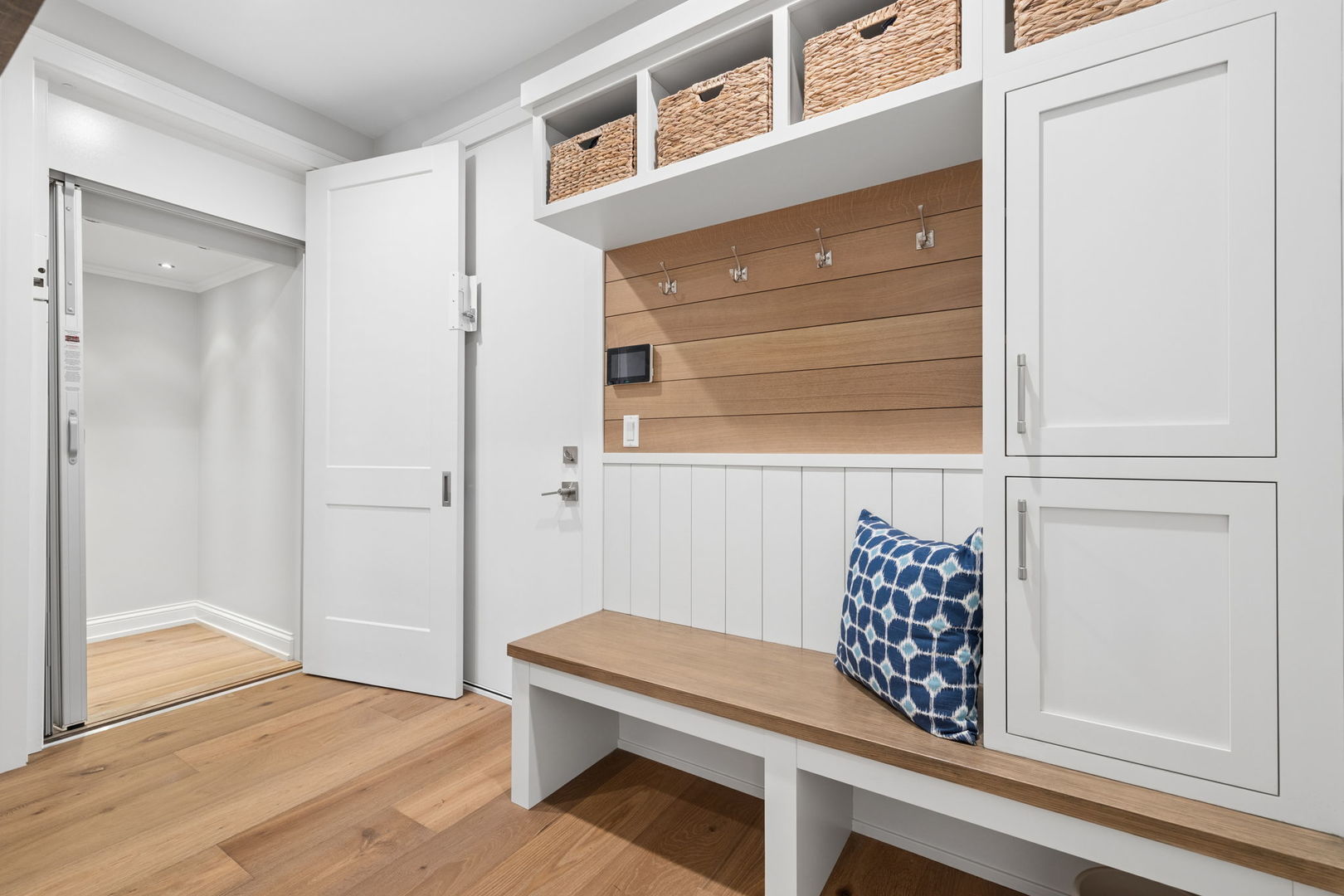 469 Aurora Avenue Unit: 469