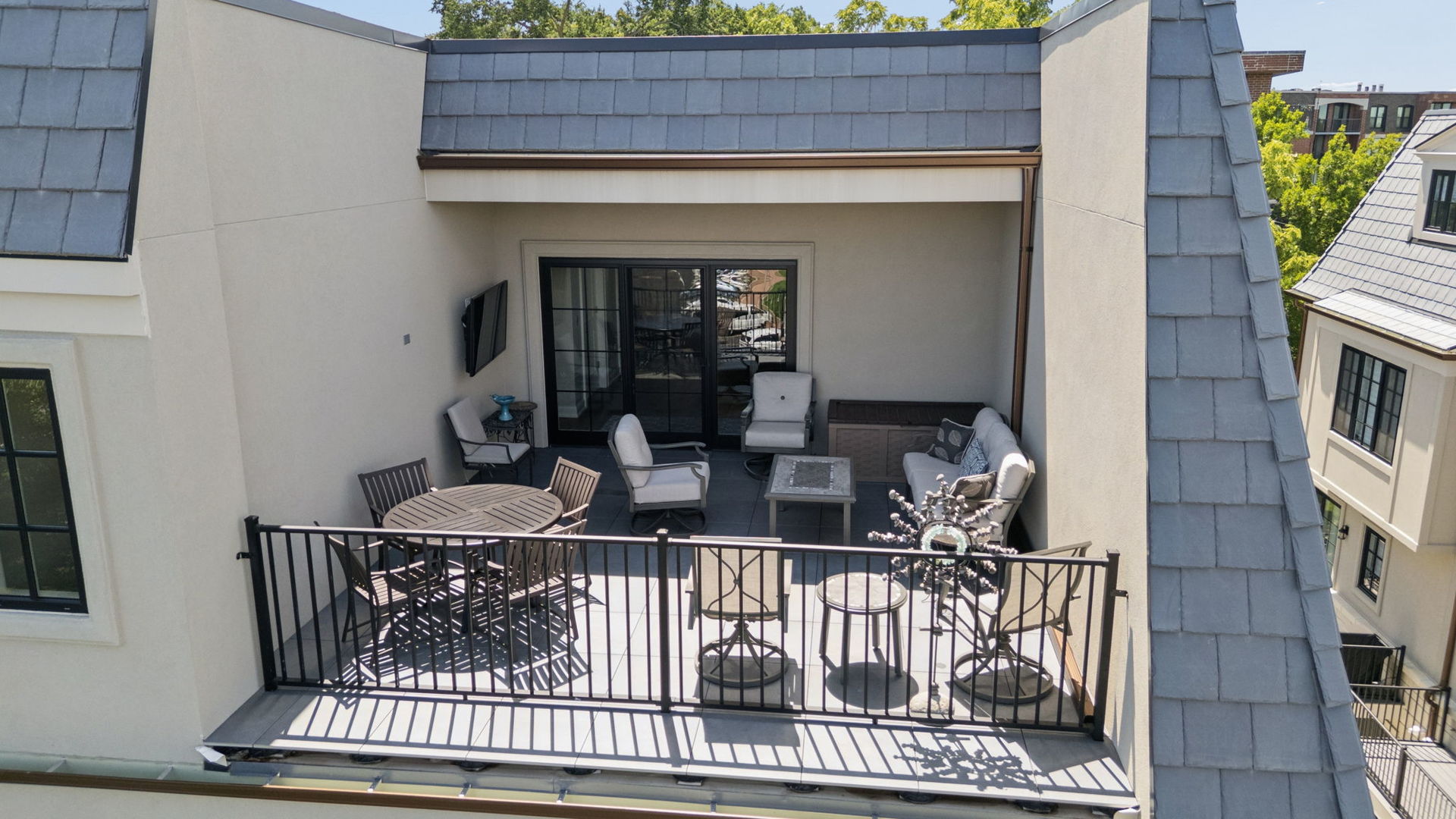 469 Aurora Avenue Unit: 469