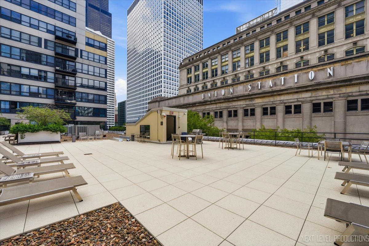 130 S Canal Street Unit: 210