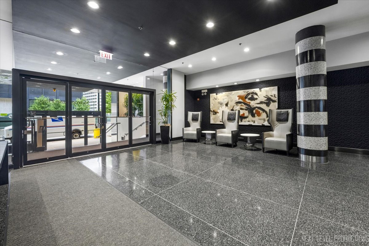130 S Canal Street Unit: 210