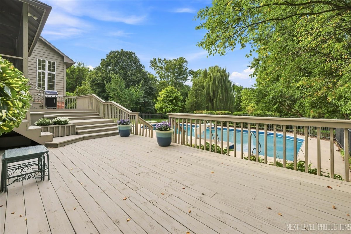 3663 Wolf Road