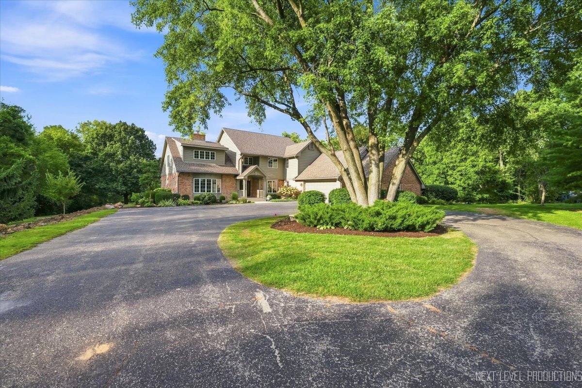 3663 Wolf Road