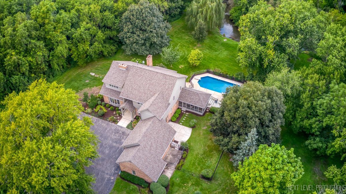 3663 Wolf Road