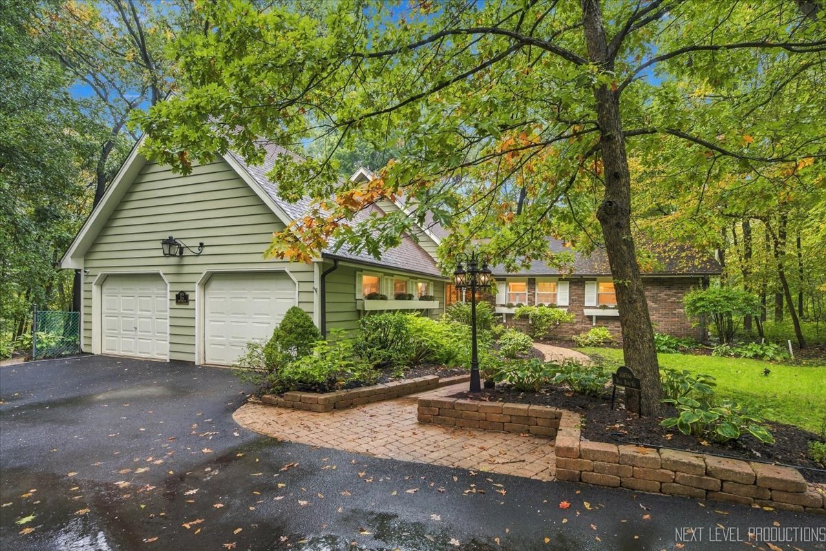 36W584 Wild Rose Road