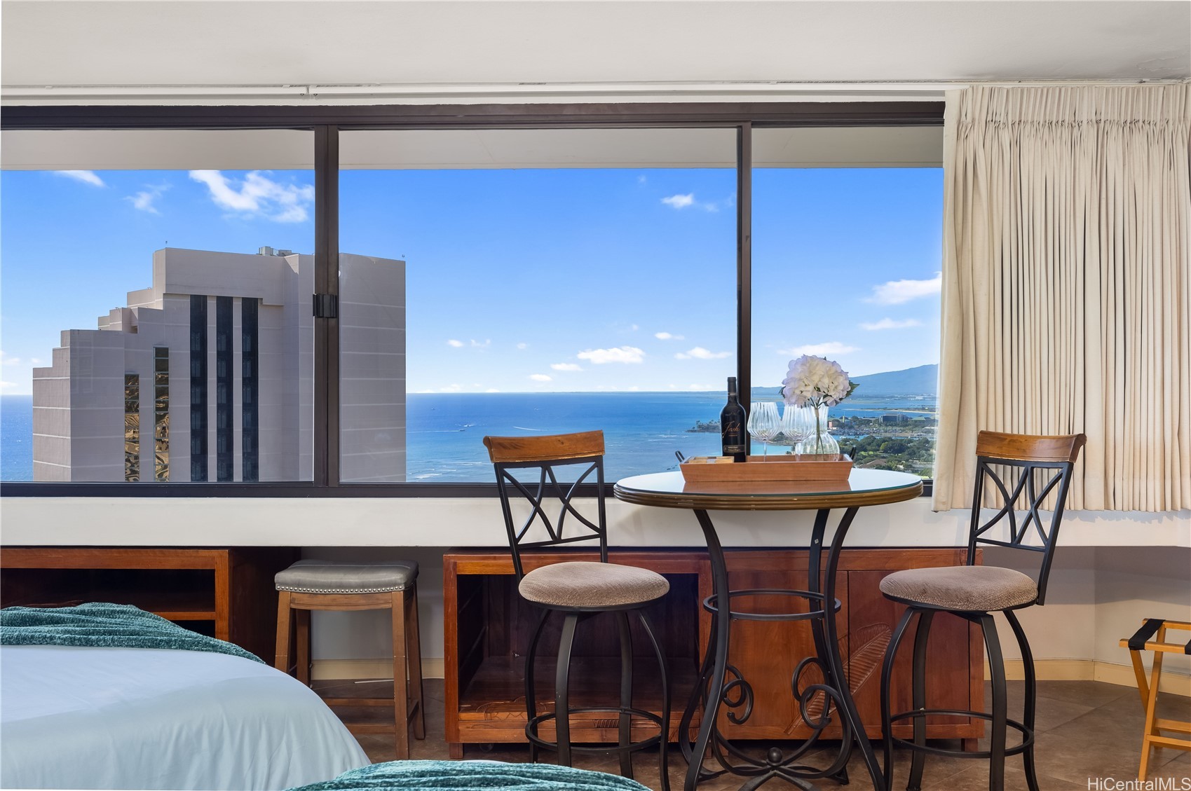 1700 Ala Moana Boulevard 3801