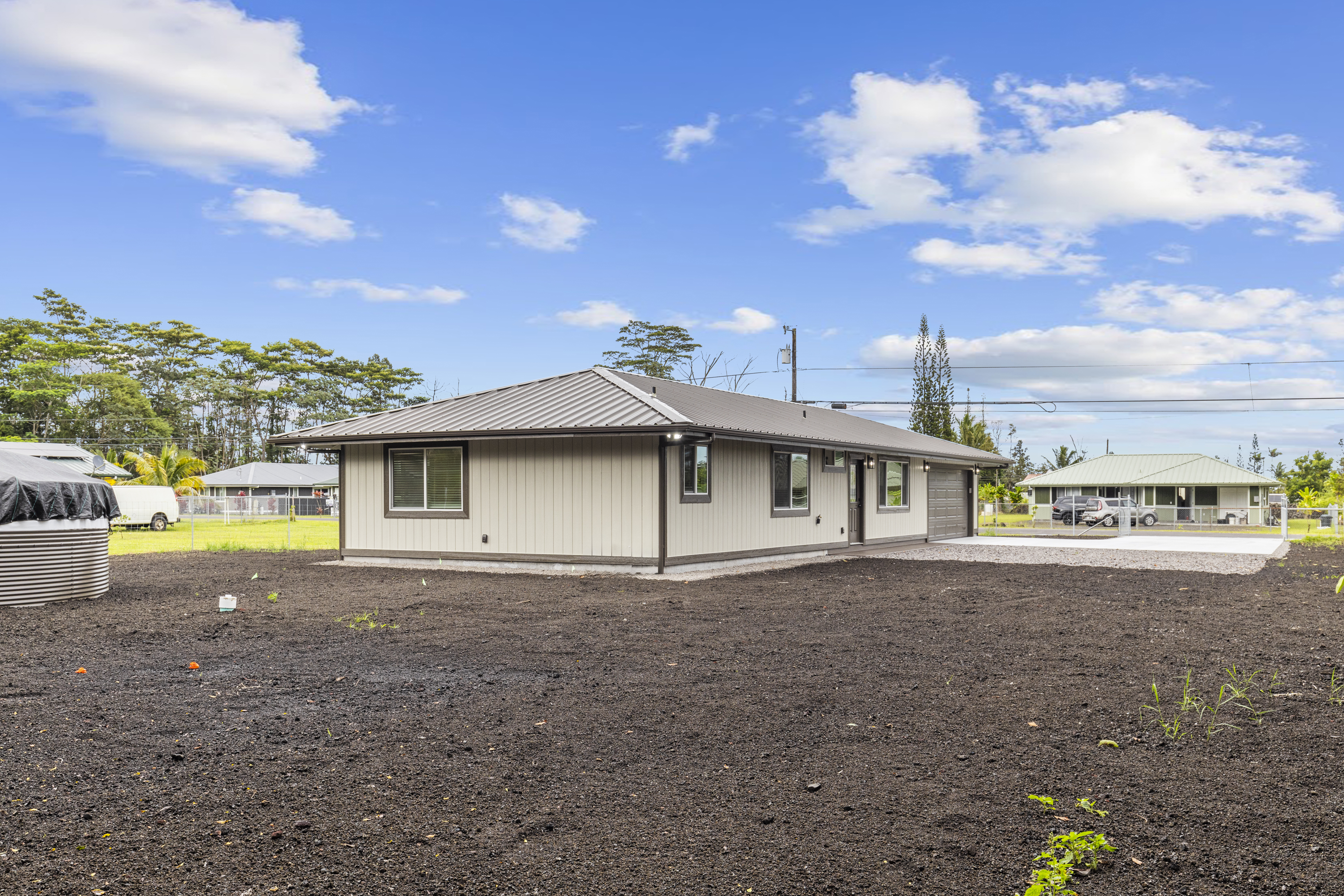 16-2138 RAINBOW DR