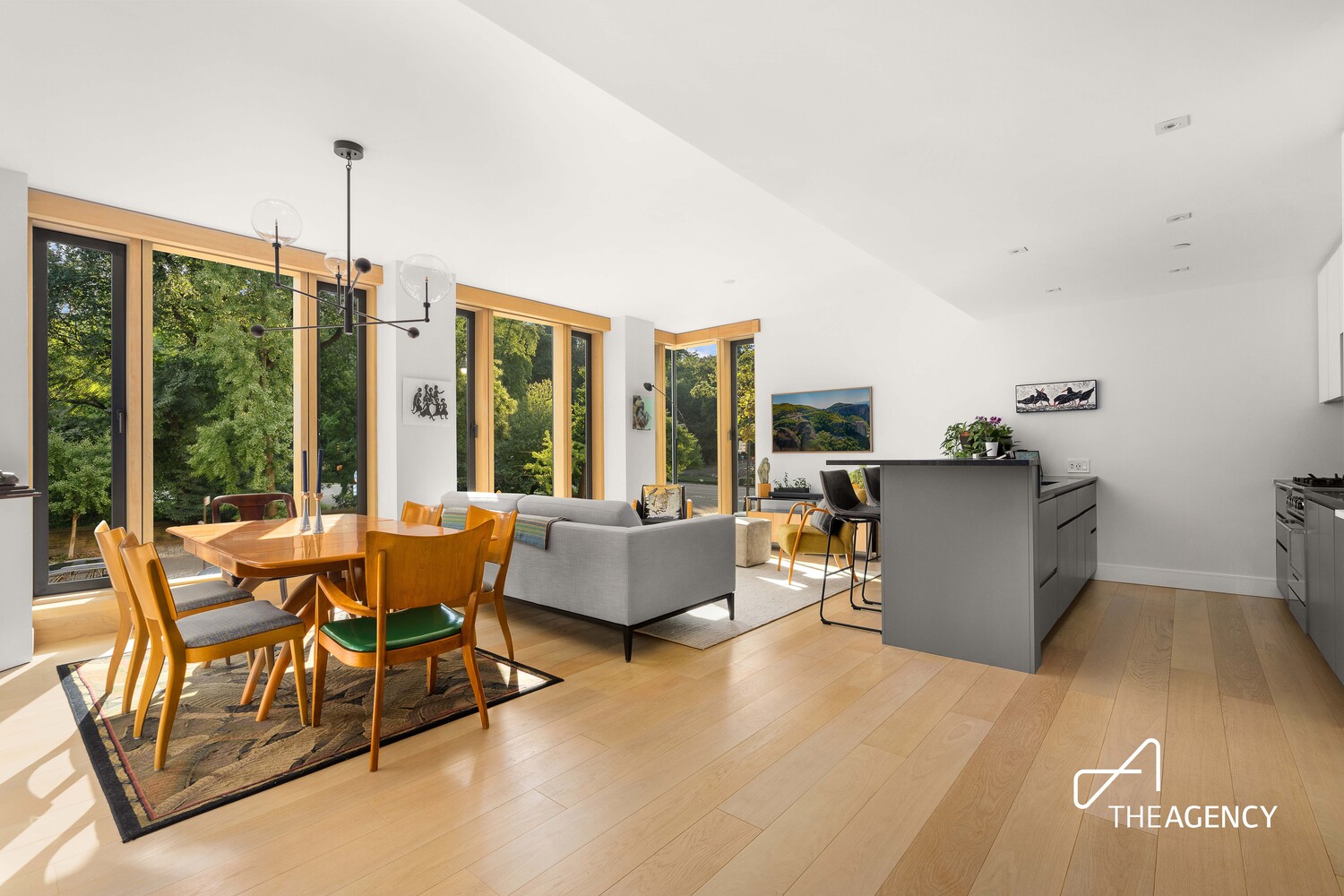 145 CENTRAL Park N 2A